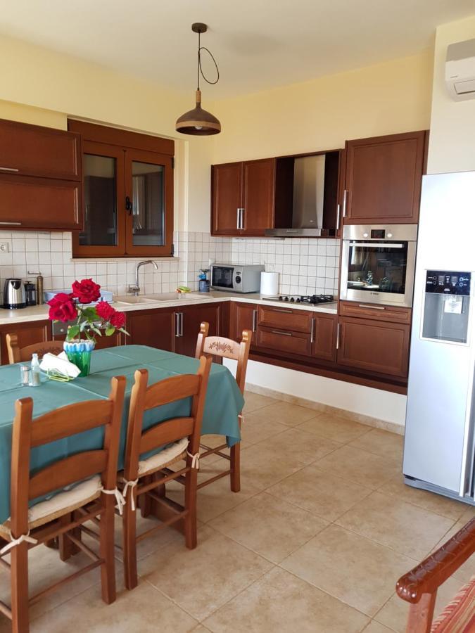 Villa Ikarus Тріопетра Екстер'єр фото